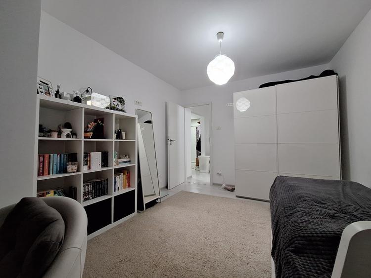 Oportunitate!-Apartament 4 camere-etaj 3-bloc izolat cu vata bazaltica-Lipovei