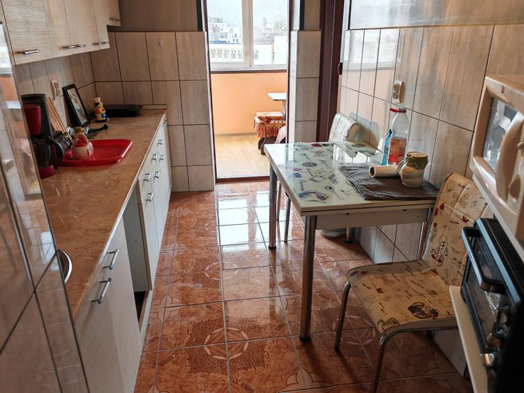 Apartament 2 camere confort sporit, liber la vanzare zona Grivitei