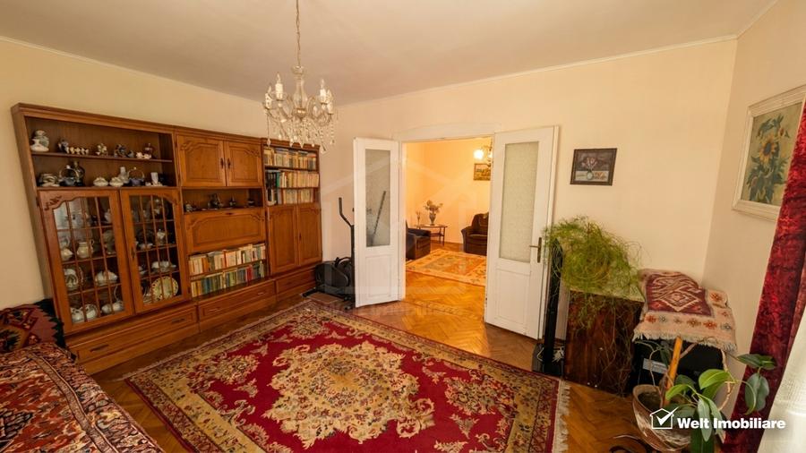 Casa calcan, cart Gheorgheni, 5 camere, 2 bai, garaj, anexe, curte