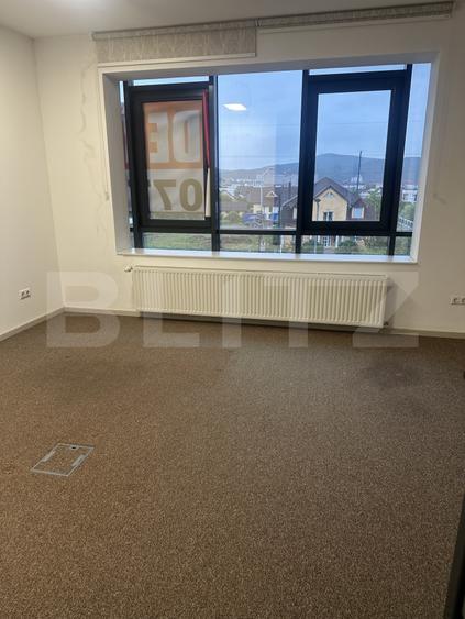 Spatiu comercial de inchiriat, 275 mp, locatie vizibila - Centura Bistritei