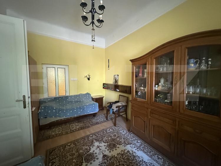 Casă cu două apartamente, 221 mp, zona Semicentral