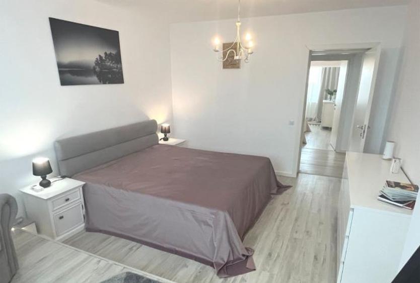 Decebal | 3 Camere | Decomandat | Lux | 9/9