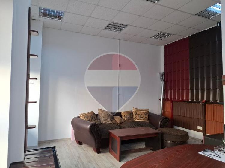 Spațiu comercial de închiriat, 35 mp, în zona Ultracentral