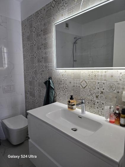 Apt. centru 3 camere - City Center Resita -de la proprietar-partial mobilat