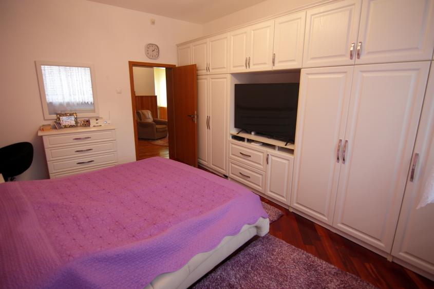 Casa Generoasa, in conditii excelente, complet mobilata si utilata
