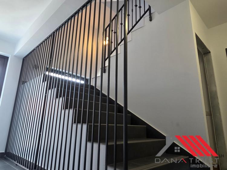 Giroc | Penthouse 115 mp | 2 terase | 3 parcări | 150.000 €