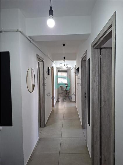 Apartament 3 camere Tractorul, 76 mp - Brasov