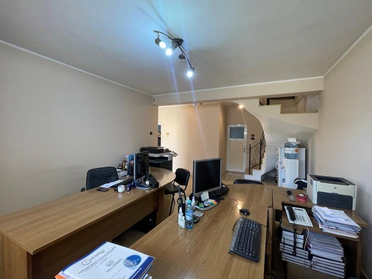 Tomis I, vila P+1 cu 4 camere, 2 balcoane, curte, loc de parcare