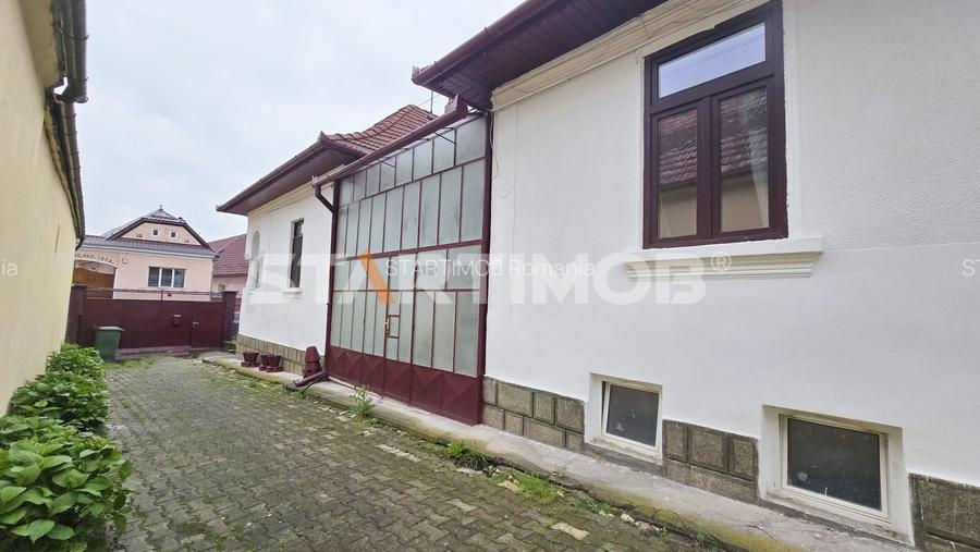Casa 5 camere cu acces auto RASNOV - 25