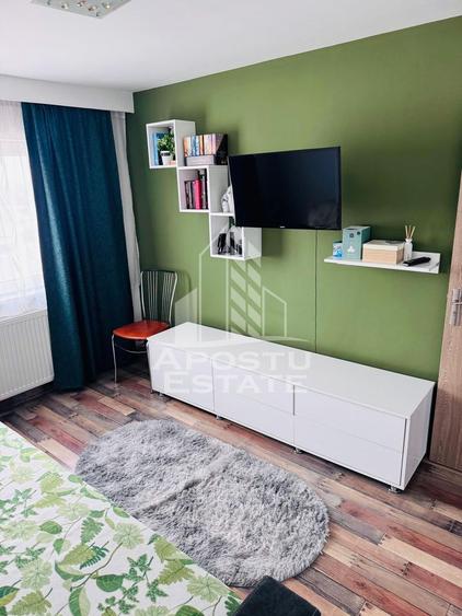 Apartament 3 Camere, Complet Renovat & Mobilat – Zona Alfa/64 mp