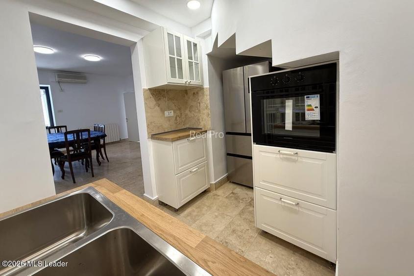 Polona - Duplex 256 mpu, 6 camere, etaje 6+7, panorama, terase 52 mp - 27