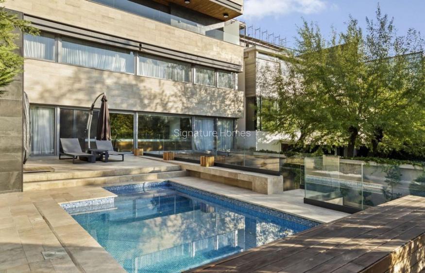 Vilă de autor pe malul Lacului Floreasca: Design iconic și piscină - 5