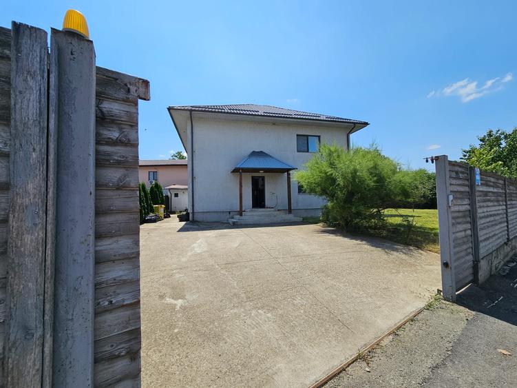 Casa Branesti - ( curte superba 600 mp)