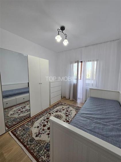 Zimbru - Tigarete, 3 camere decomandat 81mp, bloc din 91 - 13