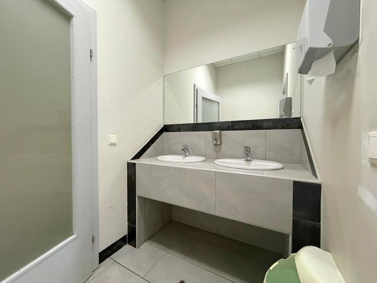 Spațiu de închiriat – aproximativ 300 mp utili