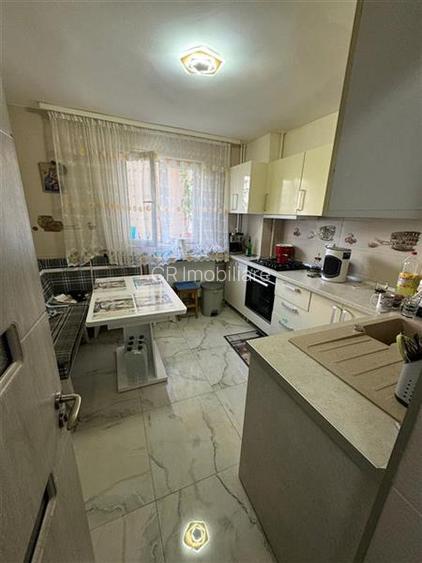 Apartament 4  camere Dristor Vitan 100 m - 8