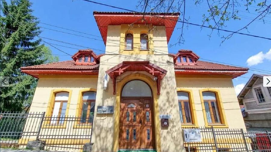 Pensiune Predeal, 11 camere, fost casino, fundație pe stanca
