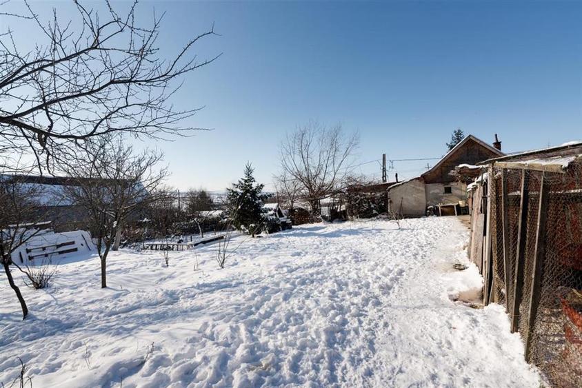 RECO . Casa in Cetariu cu teren generos 1600mp