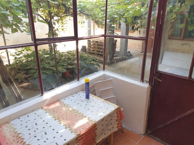 Casa vanzare 3 camere , zona ULTRACENTRALA