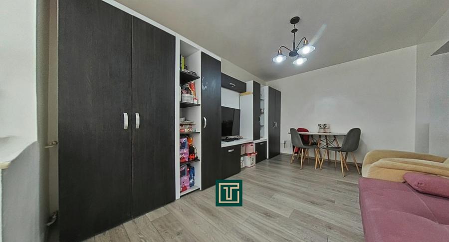 Apartament modern cu 3 camere complet renovat în Aurel Vlaicu – confort și stil,