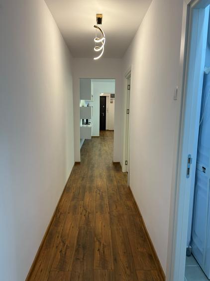 Apartament 3 camere -  RENOVAT - Berceni - Scoala 108