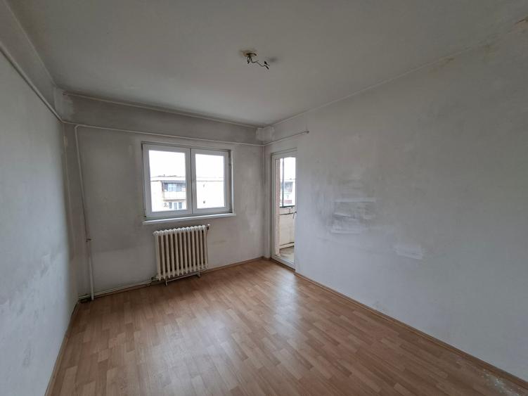 De vânzare 3 camere decomandat