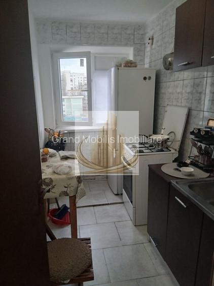 Apartament 2 camere zona Piața Reșița
