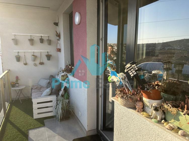 Apartament cu 2 camere de vânzare în zona TCI