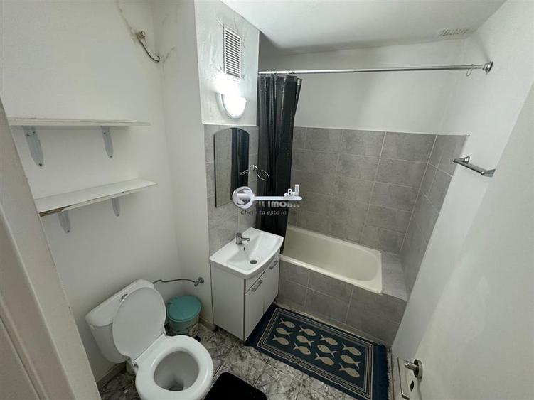 Apartament 3 camere, boxă și potențial investițional remarca