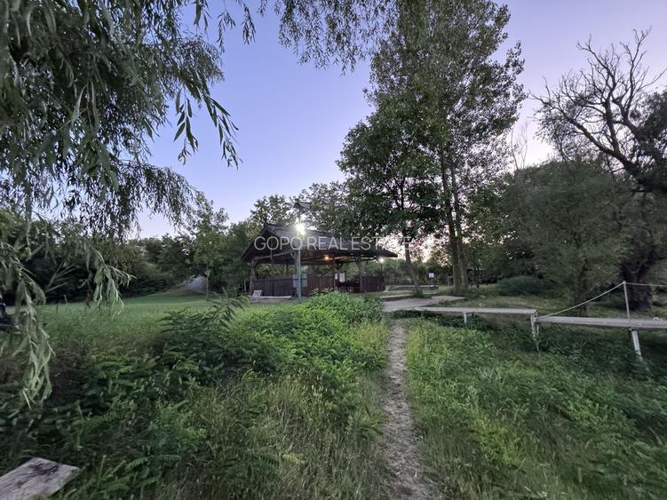 Hotel 25 camere 100 m deschidere DELTA DUNARII teren 12000 mp acces auto - 9