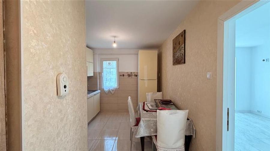 Apartament cu 2 camere, etaj 1, Tatarasi, renovat