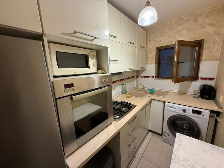 Piata Romana 9 | 3 Camere | SemiDecomandat | Proximitate metrou 2 min | RS1