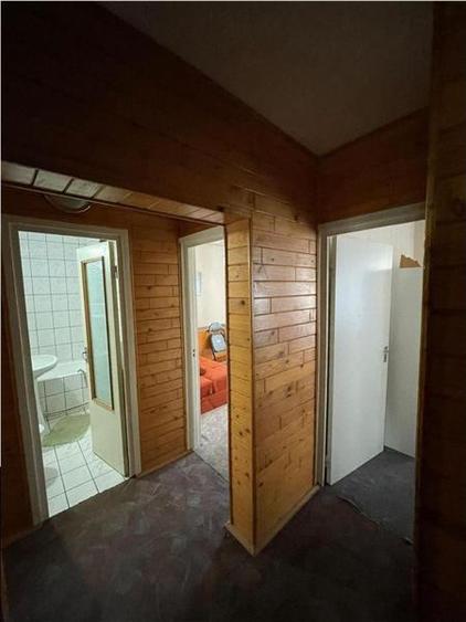 De vanzare apartament cu 4 camere, etaj intermediar, la Fortuna, in Tudor