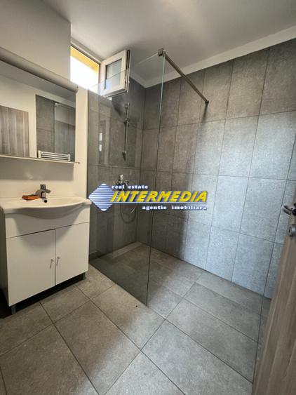 Spatiu comercial I 66 mp I Cetate I finisat complet I