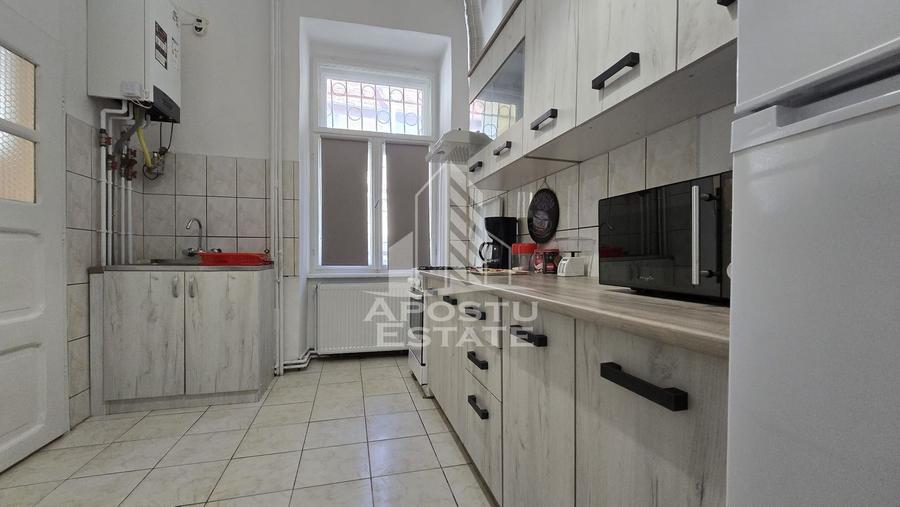 Apartament 2 Camere 64 mp, de inchiriat, Ultracentral, Semidecomandat