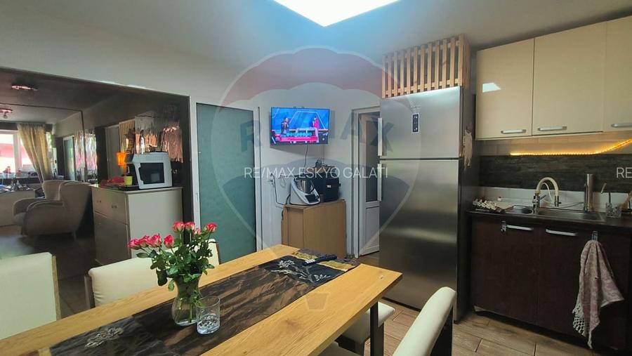 Casă 3 camere + teren 935 mp de vânzare - Zona General Galați - 7