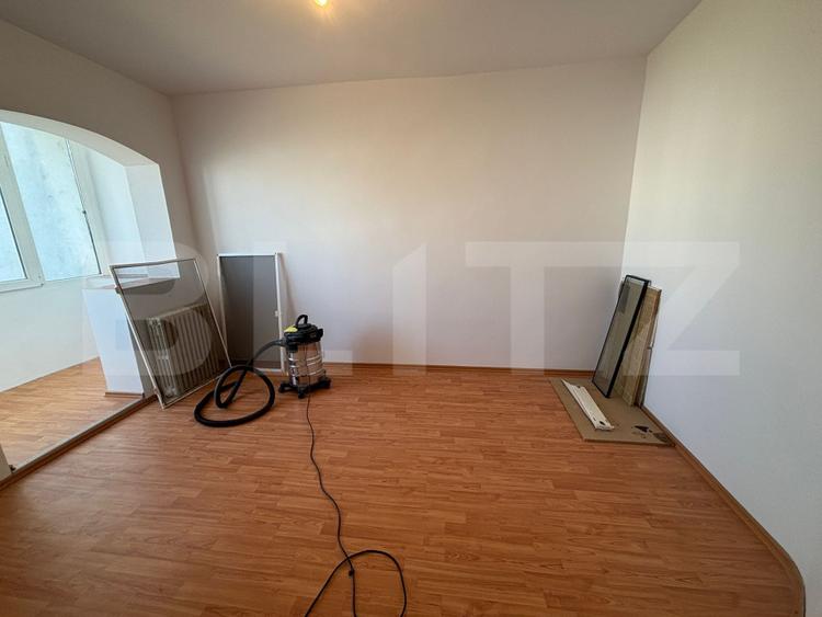 Apartament 3 camere, 76 mp, zona Nicolina