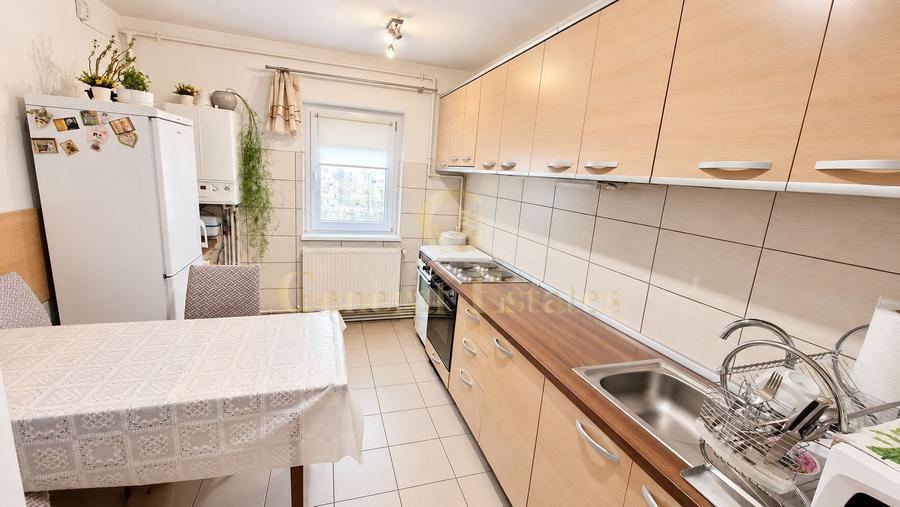 Apartament 4 camere de vânzare – Feldioara, Brașov | 80 mp