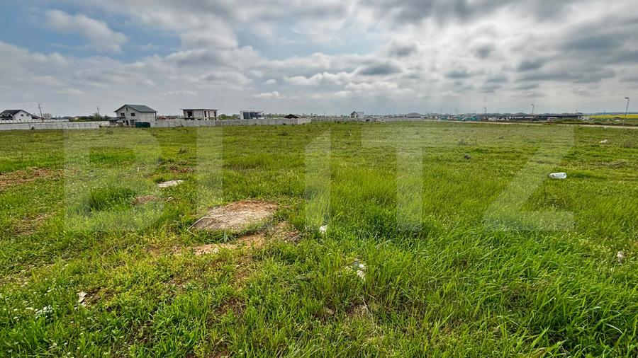 Teren intravilan 1428 mp, deschidere 20 ml, zona Metro, Pielești–Cârcea
