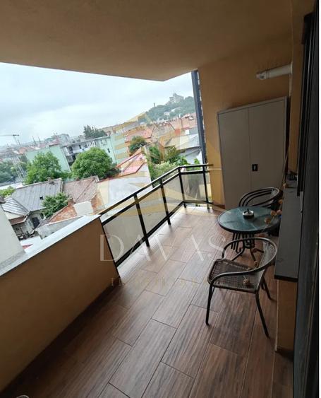 Apartament 3 camere semidecomandat | Parcare inclusă in preț | Semicentral