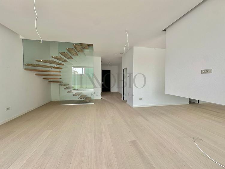 Vila 5 Camere | Rooftop Pool | Smart Home |