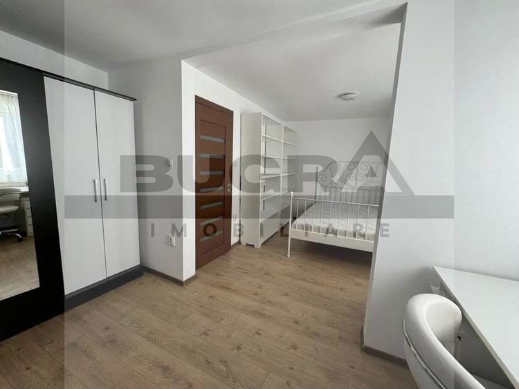 Apartament 2 camere, 60 mp, 2 parcari, curte, zona Ultracentrala