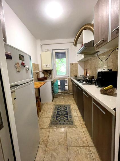 Apartament 2 camere, Etaj 1, zona Pacurari - Alpha Bank, Iasi