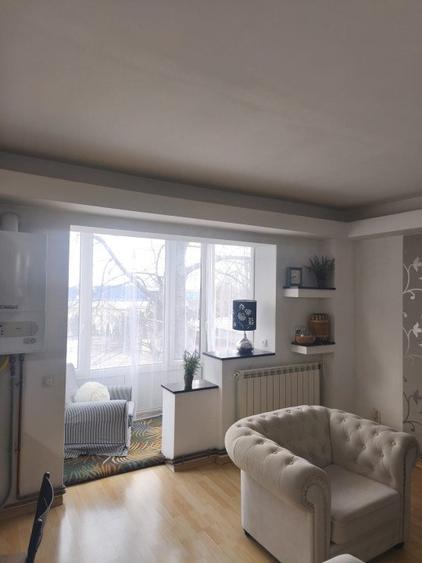 Apartament 4 camere, etaj 2, 82mp utili, zona Hurmuzachi, Radauti