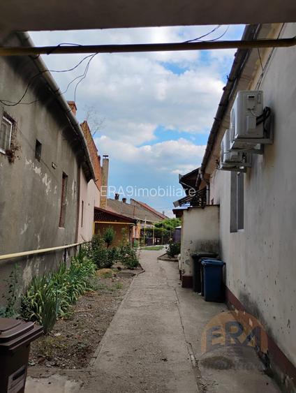 Apartament 2 camere la pret de 1 camera la curte   ,Central, Str. Primariei - 10