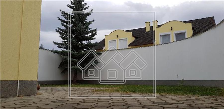 Casa de inchiriat in Sibiu - 160 mp utili, 4 camere - Zona Moldoveanu