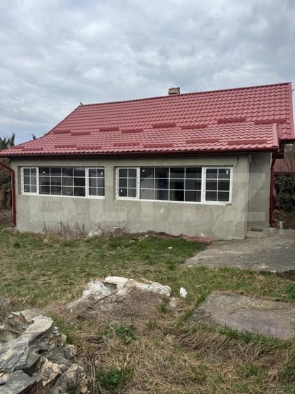 Casa de vanzare, 80 mp, teren 1.800 mp, zona Hasdate, Gherla