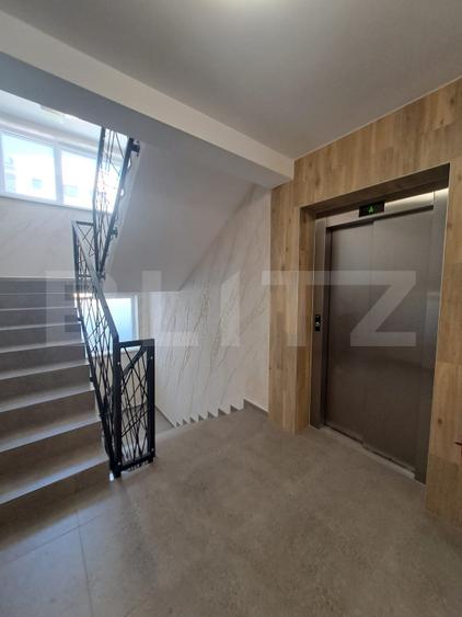 Apartament cu 2 camere, 42 mp, etaj 2, decomandat - zona Tractorul