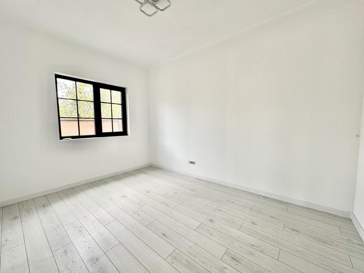 Duplex spatios cu 130 mp utili, pod izolat - aproape de Primaria Giroc