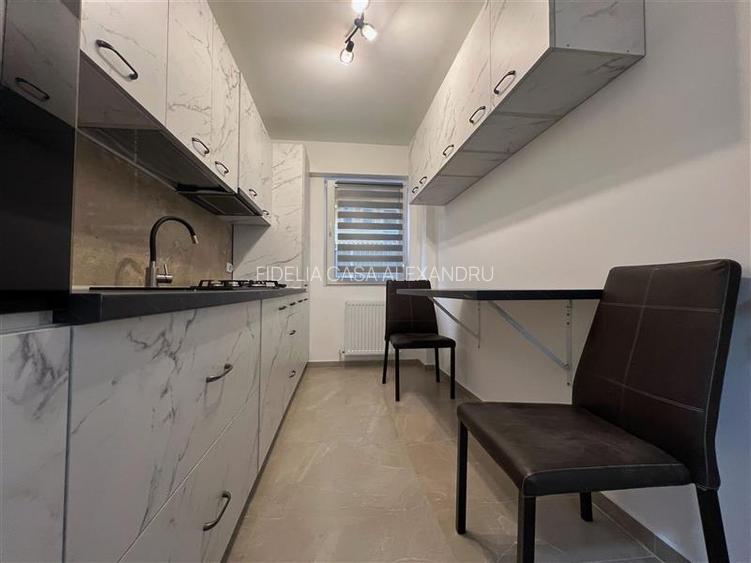Apartament 2 camere de vânzare | 49 mp utili + grădină 11 mp | Bl - 8
